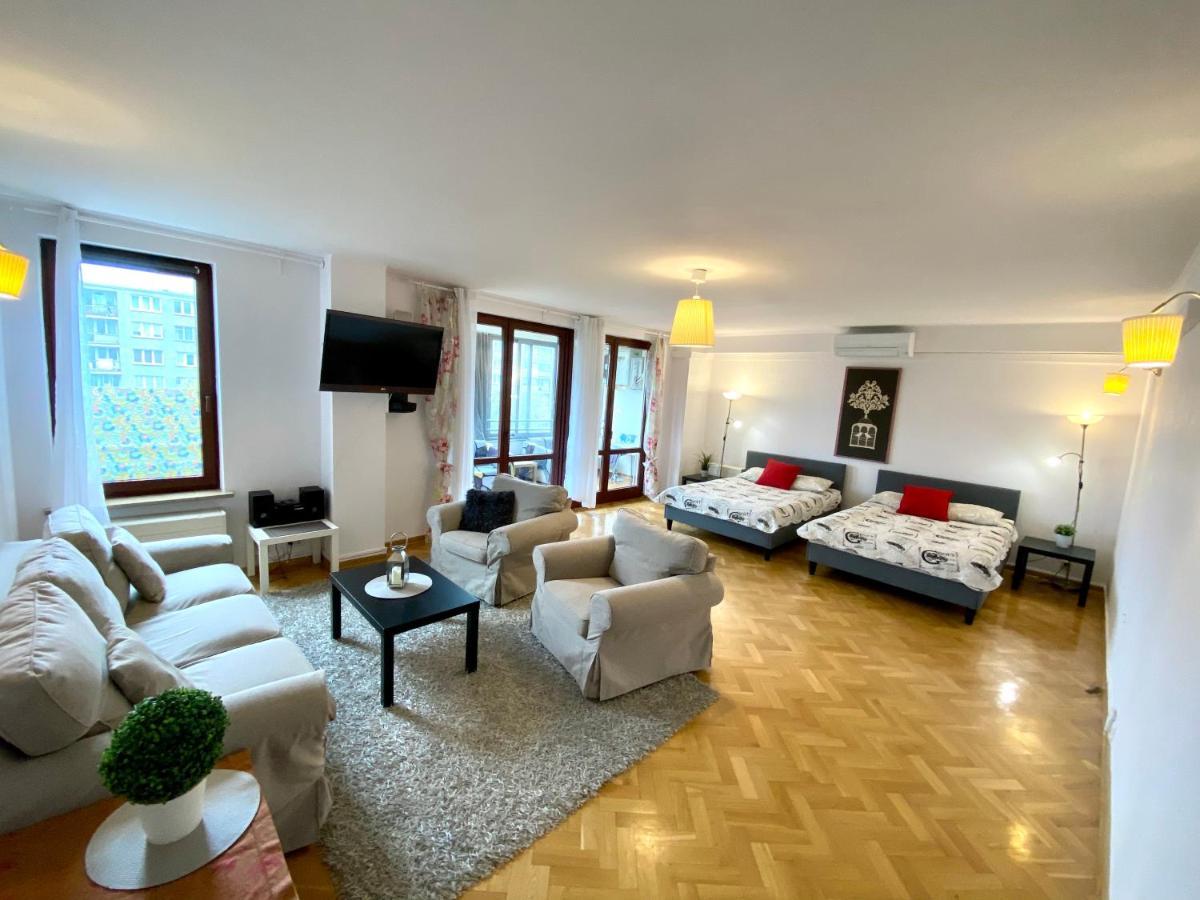 Center Warsaw - Apartmenty Jana Pawla II Buitenkant foto