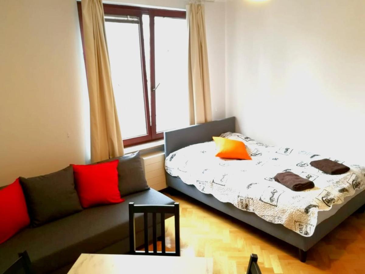 Center Warsaw - Apartmenty Jana Pawla II Buitenkant foto