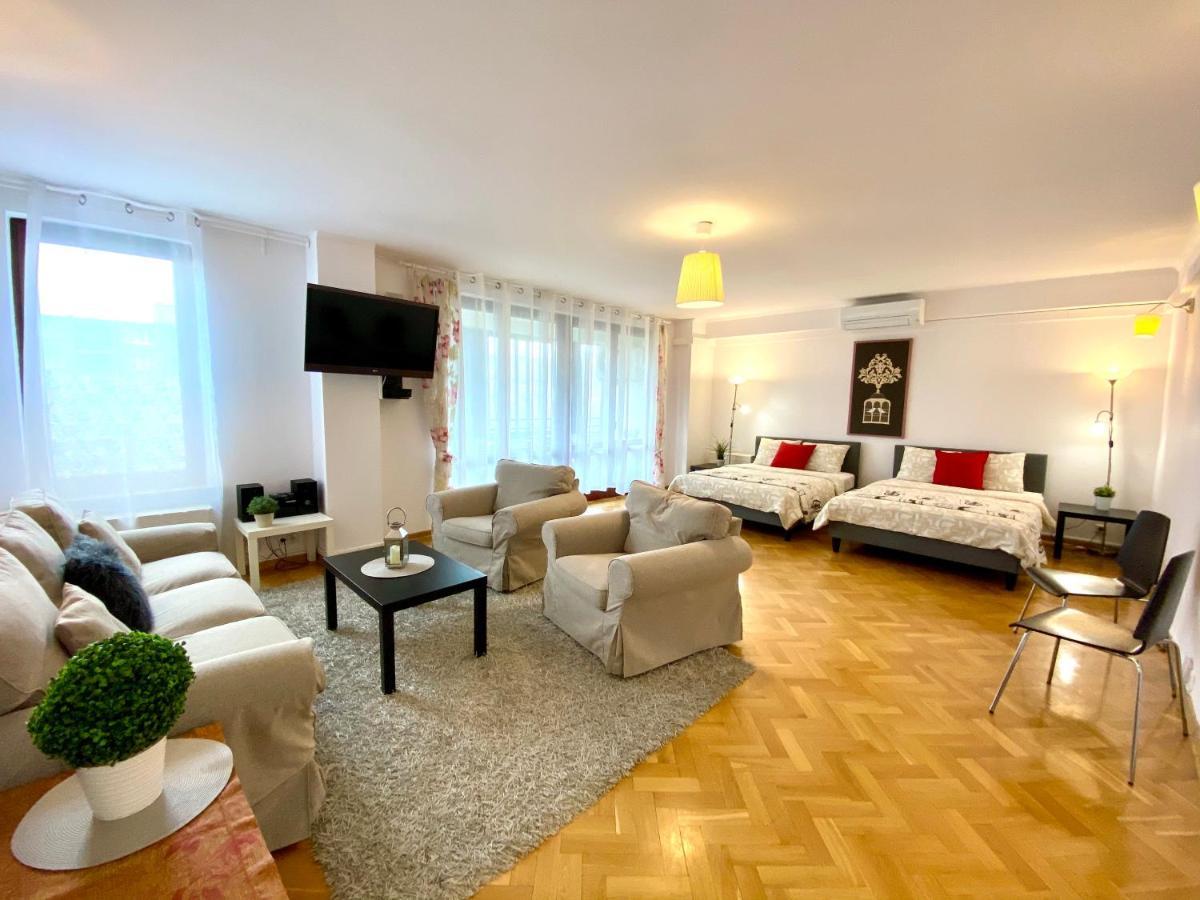 Center Warsaw - Apartmenty Jana Pawla II Buitenkant foto