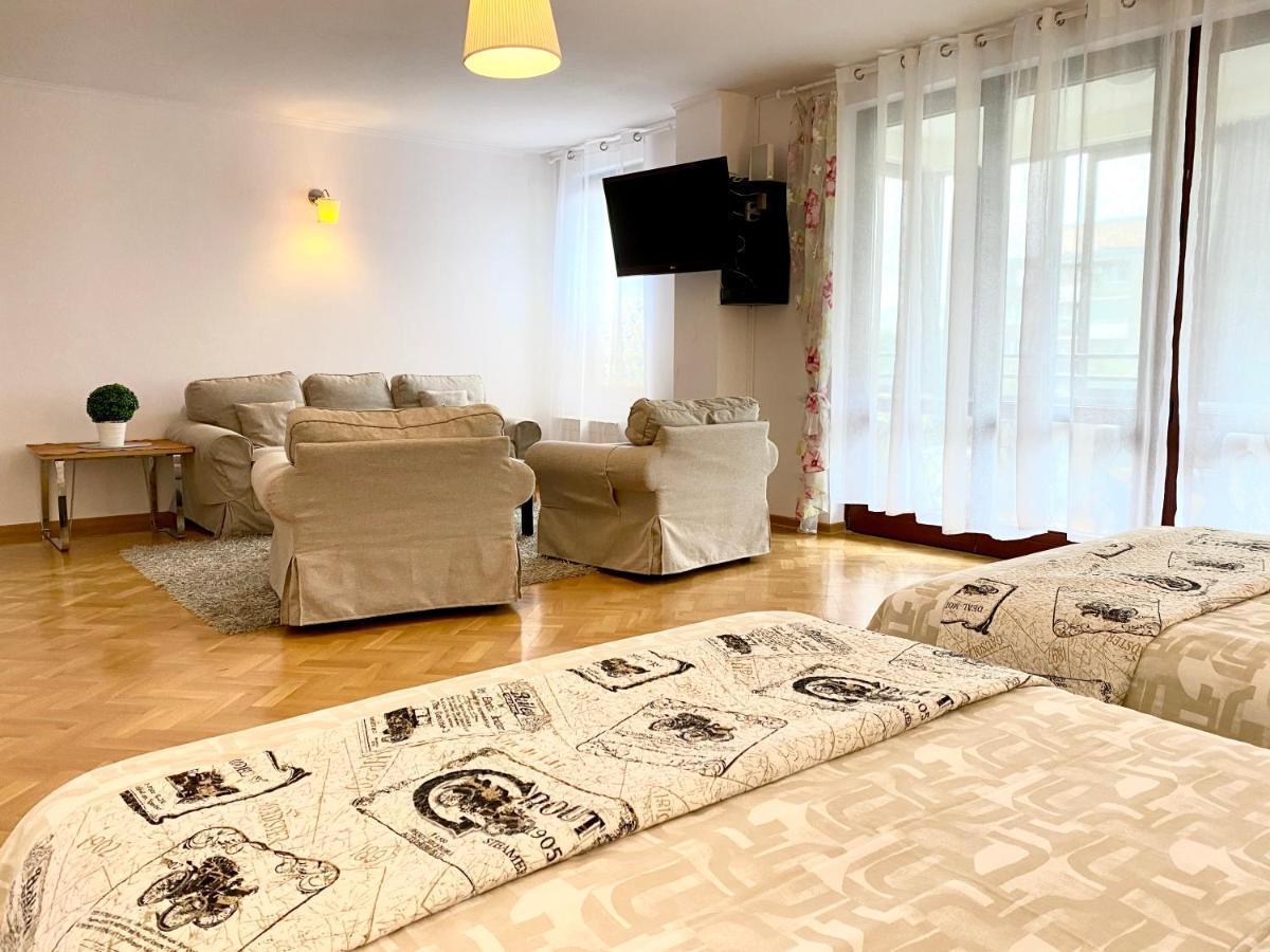 Center Warsaw - Apartmenty Jana Pawla II Buitenkant foto